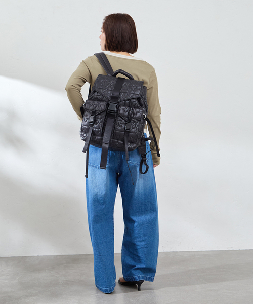 U by SPICK&SPAN（ユーバイスピックアンドスパン）の「GANNI / ガニー Re-Tech Quilted Backpack（バックパック/リュック・レディース・ブラック・FREE）」の4枚目の写真