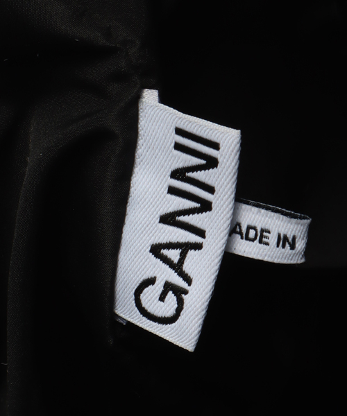 U by SPICK&SPAN（ユーバイスピックアンドスパン）の「GANNI / ガニー Re-Tech Quilted Backpack（バックパック/リュック・レディース・ブラック・FREE）」の19枚目の写真