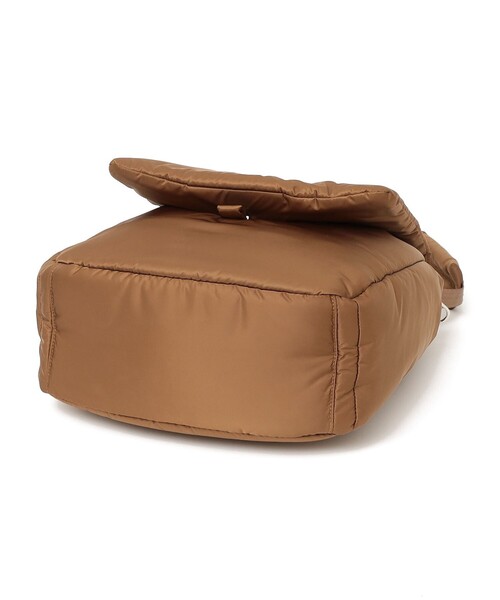 NOMADIS（ノマディス）の「【SHIPS一部別注】NOMADIS:LUCK PACK（ショルダーバッグ・レディース・ネイビー/キャメル・ONE SIZE）」の3枚目の写真