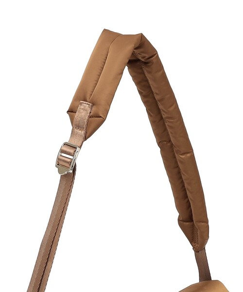 NOMADIS（ノマディス）の「【SHIPS一部別注】NOMADIS:LUCK PACK（ショルダーバッグ・レディース・ネイビー/キャメル・ONE SIZE）」の7枚目の写真