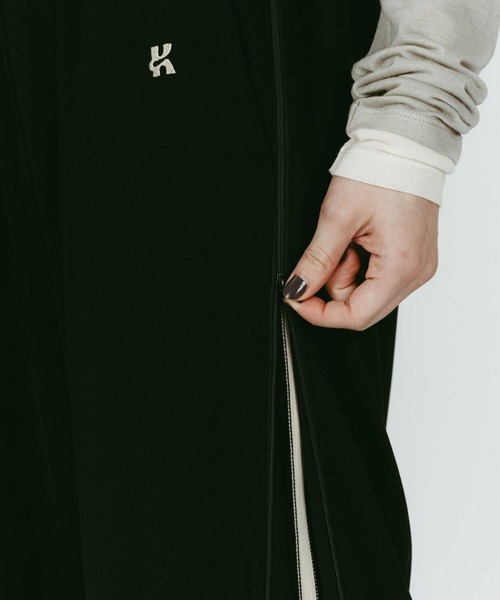 Knuth Marf（クヌースマーフ）の「Knuth Marf zip-up track pants（その他パンツ・レディース・ブラック・X-SMALL/SMALL/MEDIUM）」の15枚目の写真