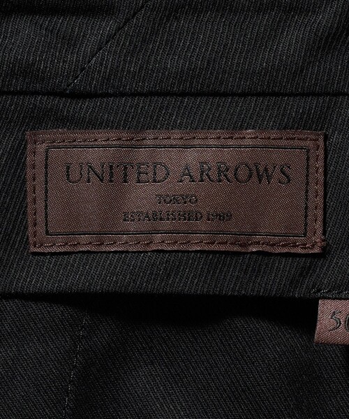 UNITED ARROWS(ユナイテッドアローズ)の「トロピカル ノープリーツ スラックス COMFORT EASY‐MODEL 2WAYストレッチ 撥水(スラックス・メンズ・グレー系/ネイビー・50/48/46)」の3枚目の写真