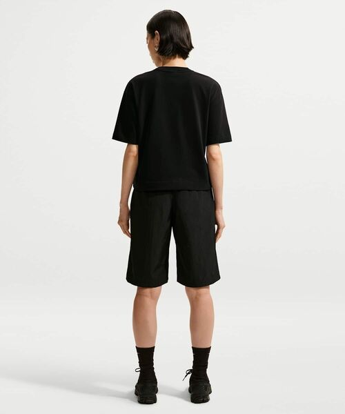 NIKE(ナイキ)の「ナイキ スポーツウェア ウィメンズ ミッドライズ ルーズ ニーレングス ショートパンツ / Nike Sportswear Women's Mid-Rise Loose Knee-Length Shorts IH8465-010 Black(その他パンツ・レディース・ブラック・XS/M/S/XL/L)」の10枚目の写真