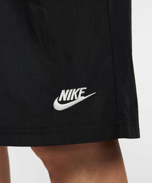 NIKE(ナイキ)の「ナイキ スポーツウェア ウィメンズ ミッドライズ ルーズ ニーレングス ショートパンツ / Nike Sportswear Women's Mid-Rise Loose Knee-Length Shorts IH8465-010 Black(その他パンツ・レディース・ブラック・XS/M/S/XL/L)」の8枚目の写真