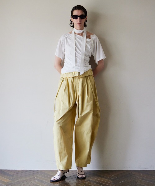 MAISON SPECIAL(メゾンスペシャル)の「Tie Detail 2WAY Twist T-Shirt/タイ付2WAYツイストTシャツ(Tシャツ/カットソー・レディース・ホワイト/ブラック/チャコールグレー・FREE)」の15枚目の写真