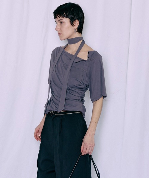 MAISON SPECIAL(メゾンスペシャル)の「Tie Detail 2WAY Twist T-Shirt/タイ付2WAYツイストTシャツ(Tシャツ/カットソー・レディース・ホワイト/ブラック/チャコールグレー・FREE)」の5枚目の写真