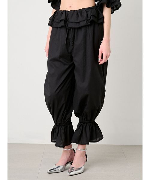 SORIN(ソリン )の「Frilled Bloomer Pants/フリルブルマーパンツ(その他パンツ・レディース・ブラック/ホワイト・36/38)」の1枚目の写真