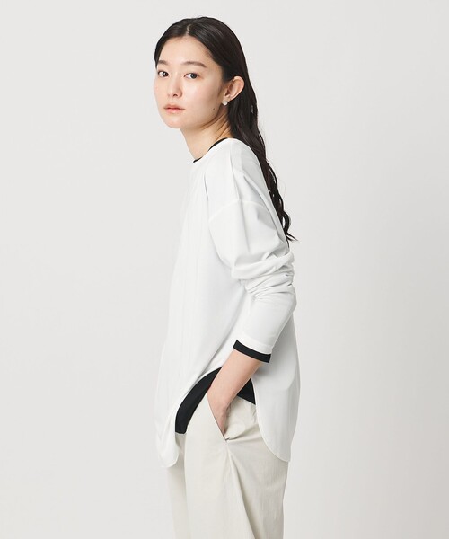 MARW UNITED ARROWS(マルゥ ユナイテッドアローズ)の「<MARW UNITED ARROWS>ラウンドヘム ロングスリーブ カットソー UVカット(Tシャツ/カットソー・レディース・ホワイト/ブラック・FREE)」の4枚目の写真