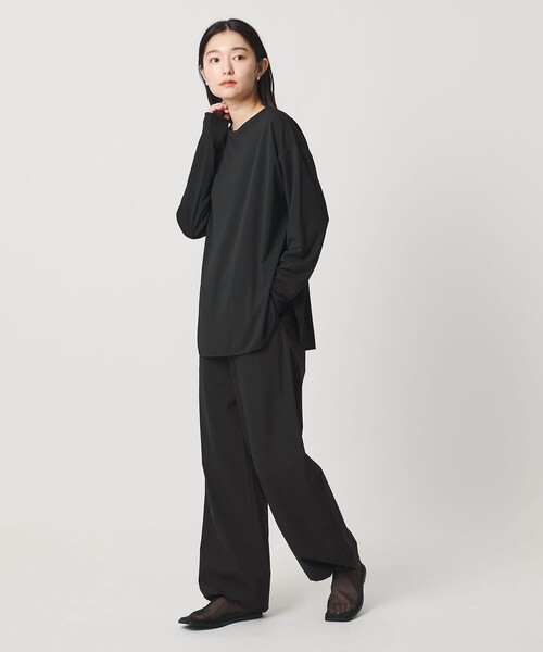 MARW UNITED ARROWS(マルゥ ユナイテッドアローズ)の「<MARW UNITED ARROWS>ラウンドヘム ロングスリーブ カットソー UVカット(Tシャツ/カットソー・レディース・ホワイト/ブラック・FREE)」の7枚目の写真