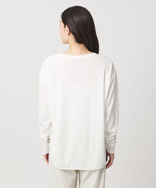 MARW UNITED ARROWS(マルゥ ユナイテッドアローズ)の「<MARW UNITED ARROWS>ラウンドヘム ロングスリーブ カットソー UVカット(Tシャツ/カットソー・レディース・ホワイト/ブラック・FREE)」の10枚目の写真