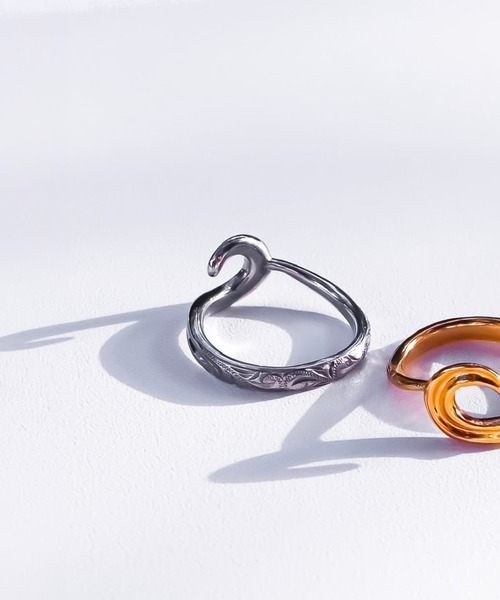 IRIEBEACH(アイリービーチ)の「Wave ring/【ハワイアンジュエリー】【サージカルステンレス】【金属アレルギー対応】【IRIEBEACH / アイリービーチ】つけっぱなしOK(リング・レディース・ゴールド/シルバー/ピンク・3号/5号/7号/19号/17号/13号/9号/11号/21号/15号)」の3枚目の写真