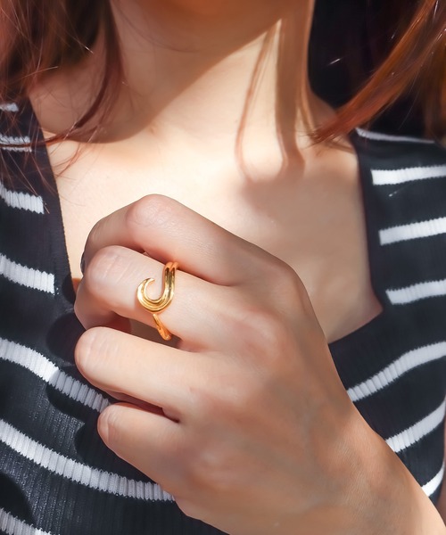 IRIEBEACH(アイリービーチ)の「Wave ring/【ハワイアンジュエリー】【サージカルステンレス】【金属アレルギー対応】【IRIEBEACH / アイリービーチ】つけっぱなしOK(リング・レディース・ゴールド/シルバー/ピンク・3号/5号/7号/19号/17号/13号/9号/11号/21号/15号)」の8枚目の写真