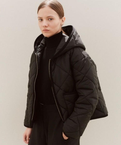 LAVENHAM（ラベンハム）の「Big Quilt Zipped Craydon Womens / ビッグ キルト ジップド クレイドン ウィメンズ（その他アウター・レディース・ダークブラック・10/6/12/8）」の5枚目の写真