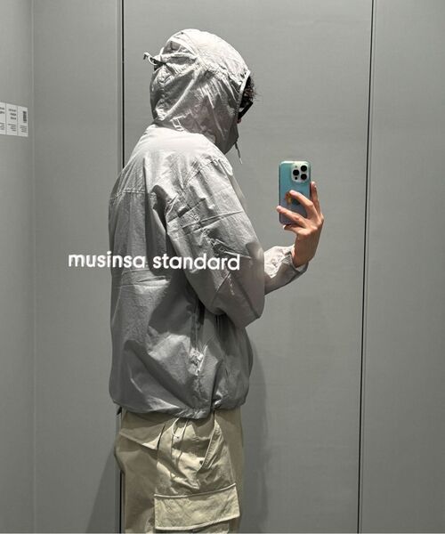 MUSINSA STANDARD（ムシンサスタンダード）の「[シティレジャー] ワイドベルト付きデタッチャブルカーゴパンツ [グレーッシュベージュ]（スウェットパンツ・メンズ・その他・26/27/28/29/30/31/32/33/34/36/38/40/42）」の16枚目の写真
