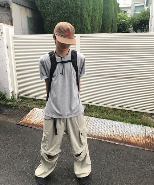 MUSINSA STANDARD（ムシンサスタンダード）の「[シティレジャー] ワイドベルト付きデタッチャブルカーゴパンツ [グレーッシュベージュ]（スウェットパンツ・メンズ・その他・26/27/28/29/30/31/32/33/34/36/38/40/42）」の21枚目の写真