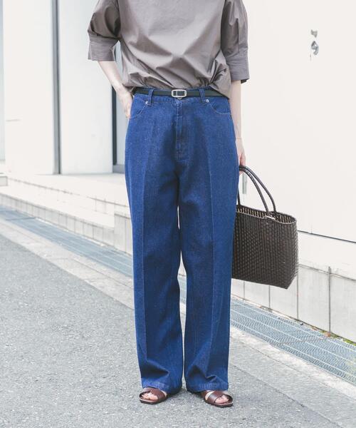 ITEMS URBANRESEARCH（アイテムズ アーバンリサーチ）の「センタープレスデニム（デニムパンツ・レディース・インディゴブルー/ブルー・FREE）」の4枚目の写真