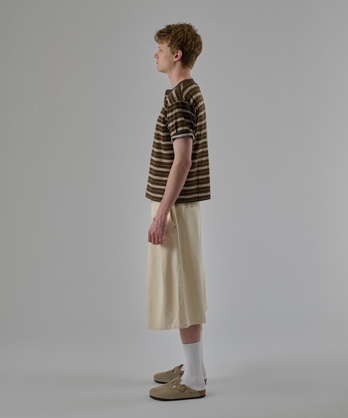 kutir（クティール）の「HENLEY NECK SILVER BUTTON BORDER TSHIRT／ヘンリーネック シルバーボタン ボーダーTEE（Tシャツ/カットソー・メンズ・ブラック/杢グレー/ブラウン・LARGE/MEDIUM）」の8枚目の写真