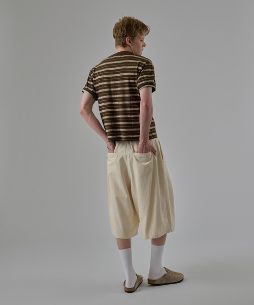 kutir（クティール）の「HENLEY NECK SILVER BUTTON BORDER TSHIRT／ヘンリーネック シルバーボタン ボーダーTEE（Tシャツ/カットソー・メンズ・ブラック/杢グレー/ブラウン・LARGE/MEDIUM）」の6枚目の写真
