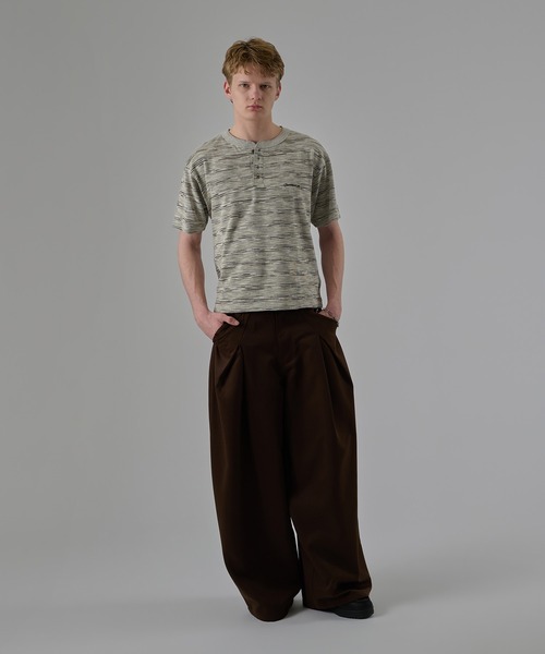 kutir（クティール）の「HENLEY NECK SILVER BUTTON BORDER TSHIRT／ヘンリーネック シルバーボタン ボーダーTEE（Tシャツ/カットソー・メンズ・ブラック/杢グレー/ブラウン・LARGE/MEDIUM）」の14枚目の写真
