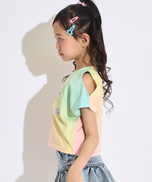 ANAP kids(アナップキッズ)の「スパンコール ユニコーン 肩アキ Tシャツ トップス(Tシャツ/カットソー・キッズ・レインボー/マルチ・130/120/110)」の5枚目の写真
