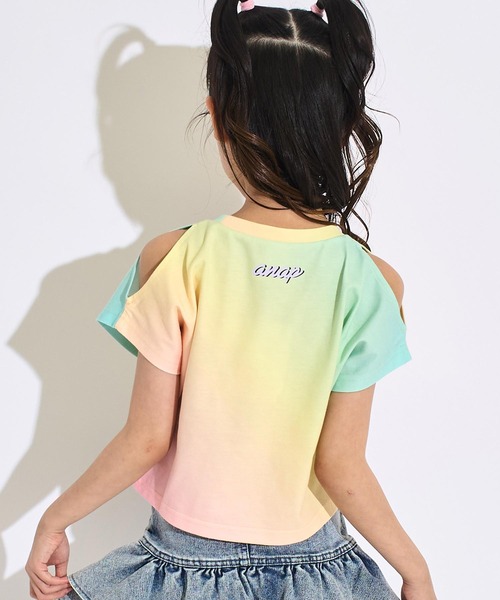 ANAP kids(アナップキッズ)の「スパンコール ユニコーン 肩アキ Tシャツ トップス(Tシャツ/カットソー・キッズ・レインボー/マルチ・130/120/110)」の6枚目の写真
