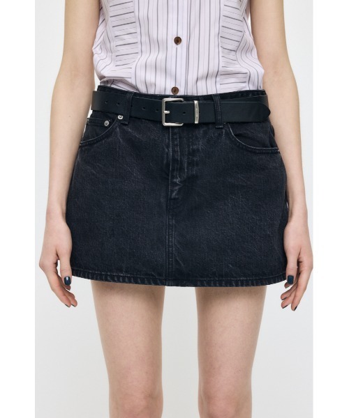 MOUSSY(マウジー)の「LOW SLUNG ミニスコート(デニムスカート・レディース・ブラック/ブルー・1/2)」の3枚目の写真