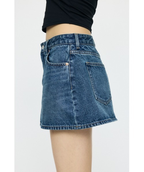 MOUSSY(マウジー)の「LOW SLUNG ミニスコート(デニムスカート・レディース・ブラック/ブルー・1/2)」の17枚目の写真