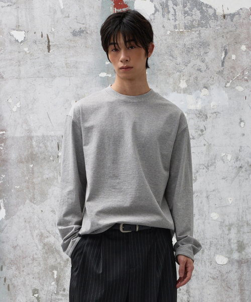AGOD（エージーオーディー）の「バックインシジョンクロップロングスリーブ [グレー]（Tシャツ/カットソー・レディース・その他・SMALL/MEDIUM/LARGE）」の2枚目の写真