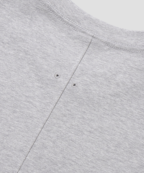 AGOD（エージーオーディー）の「バックインシジョンクロップロングスリーブ [グレー]（Tシャツ/カットソー・レディース・その他・SMALL/MEDIUM/LARGE）」の7枚目の写真