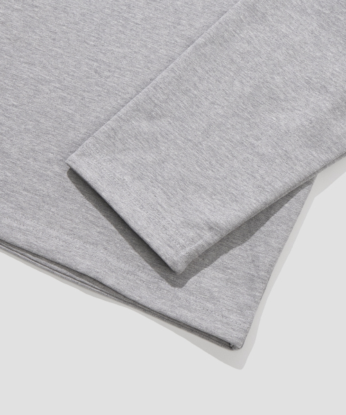AGOD（エージーオーディー）の「バックインシジョンクロップロングスリーブ [グレー]（Tシャツ/カットソー・レディース・その他・SMALL/MEDIUM/LARGE）」の8枚目の写真