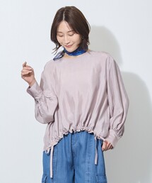 裾ドロスト入りノーカラーブラウス