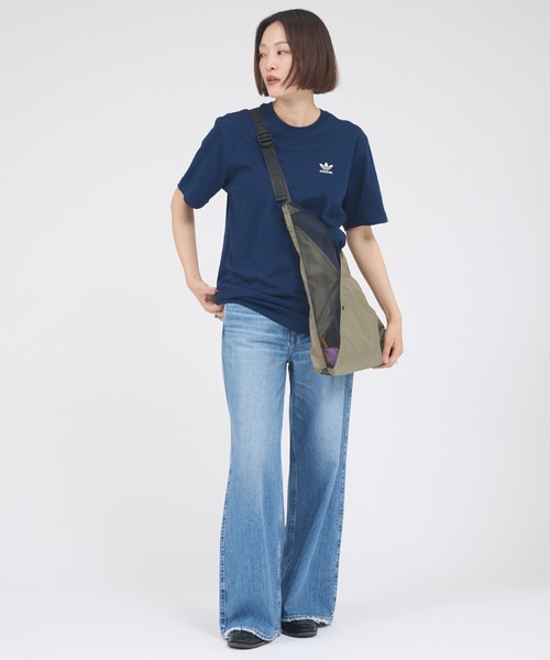 CHUMS(チャムス)の「【CHUMS/チャムス】メッシュトライアングルショルダートートバッグ /Mesh Triangle Shoulder Tote Bag/ユニセックス/11L(ショルダーバッグ・メンズ・ブラック/カーキ/その他・フリー)」の16枚目の写真