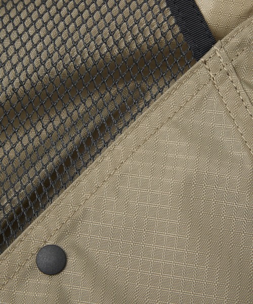 CHUMS(チャムス)の「【CHUMS/チャムス】メッシュトライアングルショルダートートバッグ /Mesh Triangle Shoulder Tote Bag/ユニセックス/11L(ショルダーバッグ・メンズ・ブラック/カーキ/その他・フリー)」の8枚目の写真