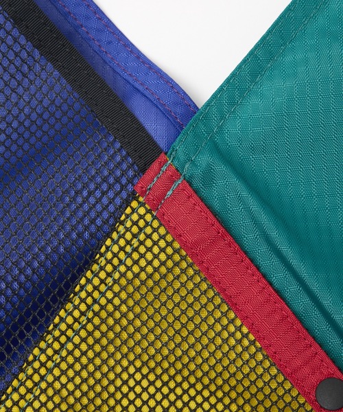 CHUMS(チャムス)の「【CHUMS/チャムス】メッシュトライアングルショルダートートバッグ /Mesh Triangle Shoulder Tote Bag/ユニセックス/11L(ショルダーバッグ・メンズ・ブラック/カーキ/その他・フリー)」の7枚目の写真