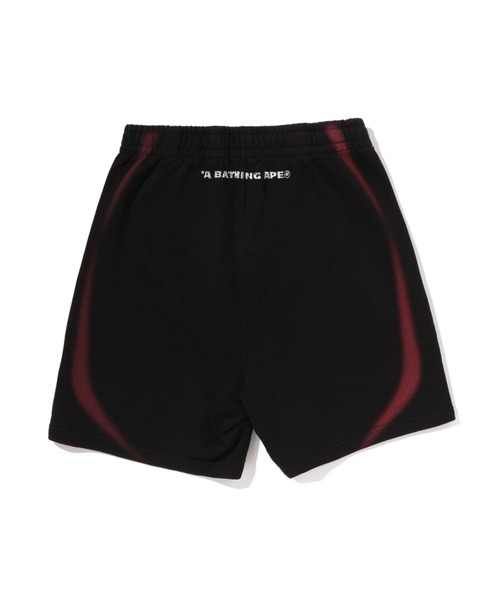 A BATHING APE(アベイシングエイプ)の「HEAVY WASH HAND DRAW FOOTBALL LOGO RELAXED FIT SWEAT SHORTS(その他パンツ・メンズ・ブラック/ホワイト・X-LARGE/XX-LARGE/MEDIUM/SMALL)」の4枚目の写真