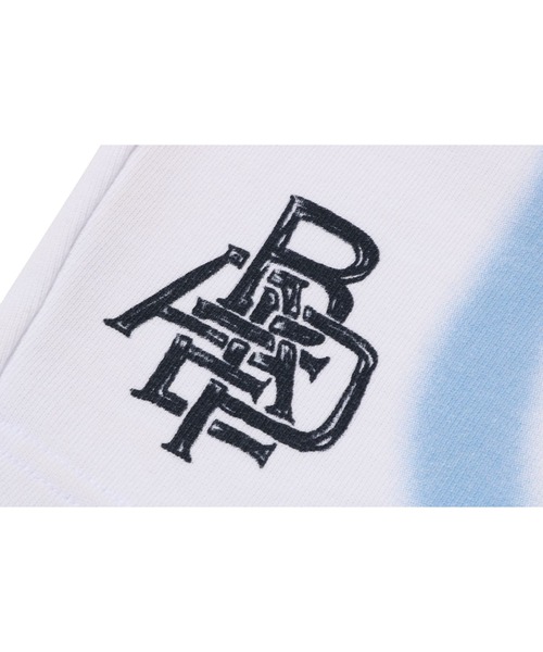 A BATHING APE(アベイシングエイプ)の「HEAVY WASH HAND DRAW FOOTBALL LOGO RELAXED FIT SWEAT SHORTS(その他パンツ・メンズ・ブラック/ホワイト・X-LARGE/XX-LARGE/MEDIUM/SMALL)」の7枚目の写真