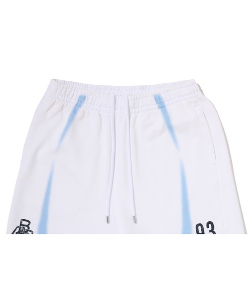 A BATHING APE(アベイシングエイプ)の「HEAVY WASH HAND DRAW FOOTBALL LOGO RELAXED FIT SWEAT SHORTS(その他パンツ・メンズ・ブラック/ホワイト・X-LARGE/XX-LARGE/MEDIUM/SMALL)」の11枚目の写真