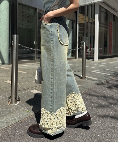 CIAOPANIC(チャオパニック)の「裾レースワイドストレートデニムパンツ(デニムパンツ・レディース・サックスブルー/インディゴブルー・MEDIUM/SMALL/X-SMALL)」の12枚目の写真