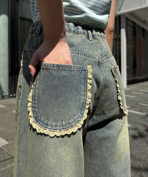 CIAOPANIC(チャオパニック)の「裾レースワイドストレートデニムパンツ(デニムパンツ・レディース・サックスブルー/インディゴブルー・MEDIUM/SMALL/X-SMALL)」の14枚目の写真