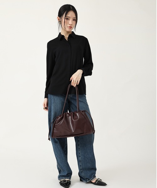 style code(スタイルコード)の「ZOZO限定【STYLE CODE/スタイルコード】フェイクレザー ギャザーバッグ(トートバッグ・レディース・ワインレッド/ブラック・FREE)」の6枚目の写真