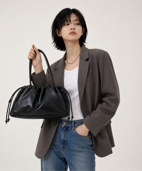 style code(スタイルコード)の「ZOZO限定【STYLE CODE/スタイルコード】フェイクレザー ギャザーバッグ(トートバッグ・レディース・ワインレッド/ブラック・FREE)」の12枚目の写真