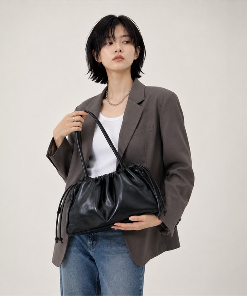 style code(スタイルコード)の「ZOZO限定【STYLE CODE/スタイルコード】フェイクレザー ギャザーバッグ(トートバッグ・レディース・ワインレッド/ブラック・FREE)」の13枚目の写真