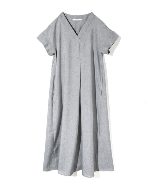 MIDIUMISOLID（ミディウミソリッド）の「MIDIUMISOLID for Ladies リネンライクVネックフレアワンピース（ワンピース・レディース・ベージュ/ライトグレー・FREE）」の4枚目の写真