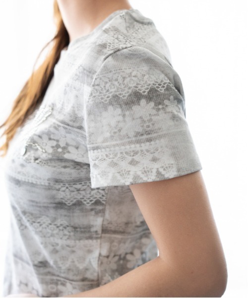 GORGE(ゴージ)の「《レース柄プリント×ビジューロゴ》Tシャツ/Y2K×フェミニン/春夏/全3色(Tシャツ/カットソー・レディース・オフホワイト/チャコール/ピンク・F)」の15枚目の写真