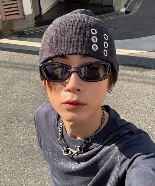 Chikashitsu +(チカシツプラス)の「【Chikashitsu +】6 eyelet beanie (2color) / 【チカシツプラス】アイレットビーニー(ニットキャップ/ビーニー・メンズ・ブラック/チャコール・ONE SIZE)」の9枚目の写真