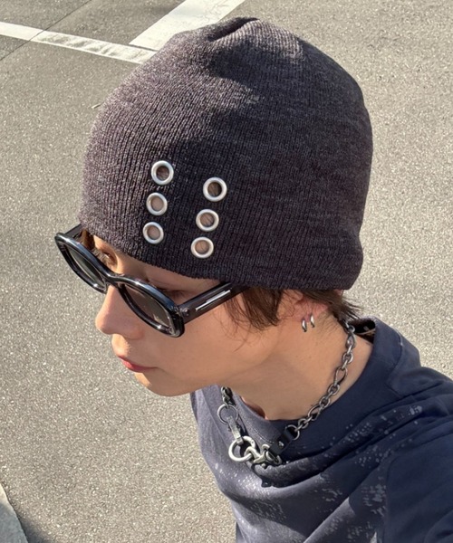 Chikashitsu +(チカシツプラス)の「【Chikashitsu +】6 eyelet beanie (2color) / 【チカシツプラス】アイレットビーニー(ニットキャップ/ビーニー・メンズ・ブラック/チャコール・ONE SIZE)」の8枚目の写真