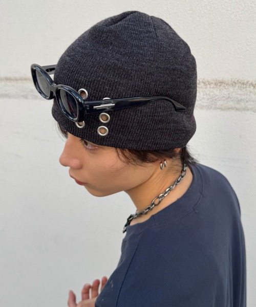 Chikashitsu +(チカシツプラス)の「【Chikashitsu +】6 eyelet beanie (2color) / 【チカシツプラス】アイレットビーニー(ニットキャップ/ビーニー・メンズ・ブラック/チャコール・ONE SIZE)」の12枚目の写真