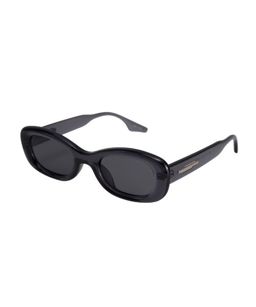 Chikashitsu +(チカシツプラス)の「【Chikashitsu +】square sunglasses (3color) / 【チカシツプラス】スクエアサングラス(サングラス・メンズ・グレー/ブラック/ホワイト・ONE SIZE)」の14枚目の写真