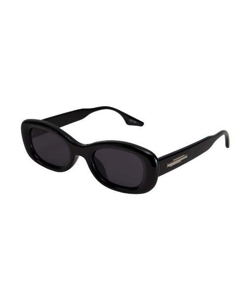 Chikashitsu +(チカシツプラス)の「【Chikashitsu +】square sunglasses (3color) / 【チカシツプラス】スクエアサングラス(サングラス・メンズ・グレー/ブラック/ホワイト・ONE SIZE)」の10枚目の写真