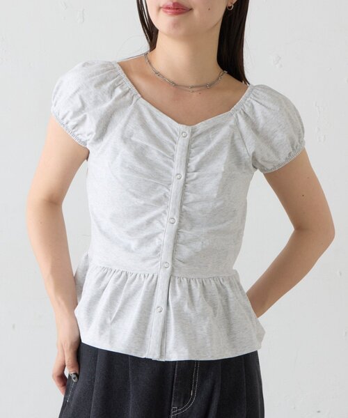 Kastane（カスタネ）の「【一部店舗限定】B フロントギャザーカットトップス（Tシャツ/カットソー・レディース・オフホワイト/ブラック/グレー・FREE）」の3枚目の写真